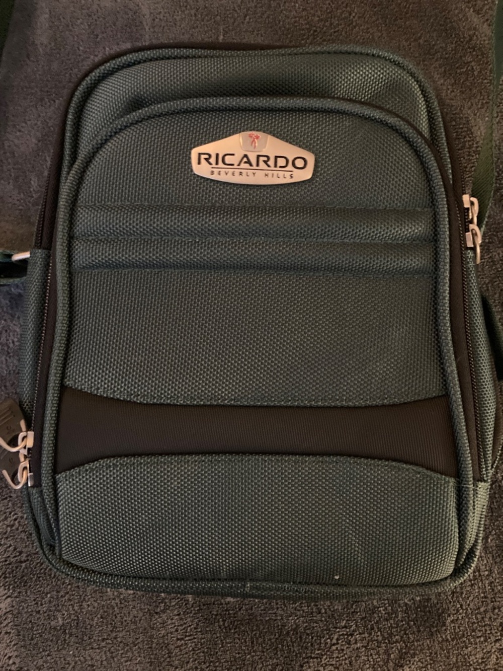 Compact Durable CarryOn by Ricardo Bevery Hills - Picture 2 of 12